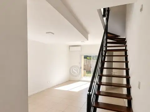Departamento en Alquiler en Petrel Village, $ 1.950.000