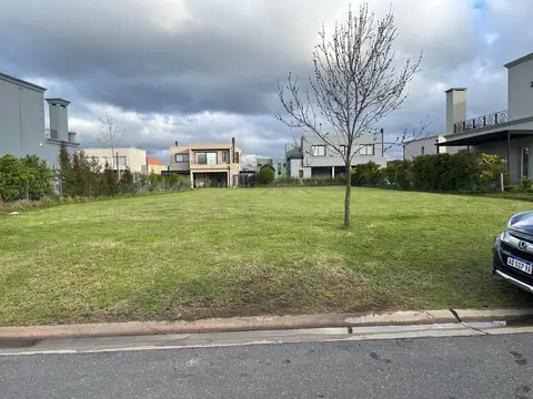 Terreno en Venta en Puertos - Barrio Ceibos, USD 79.000