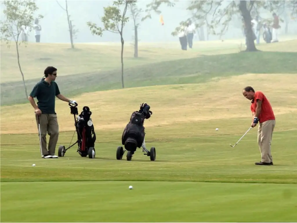 Actividades deportivas futbol, golf, tenis, rugby, hockey, equitacion en Estancias del Pilar