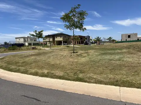 Terreno en Venta 22  mts Frente