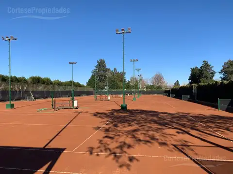 San Isidro Labrador, lote al golf