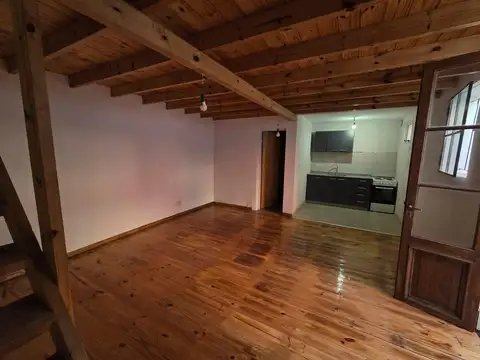 Depto Tipo Casa en Venta de 2 ambientes