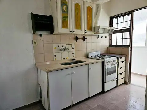 Doctor Salvador Civit 1300