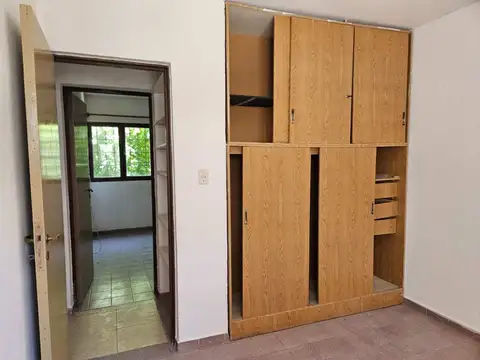 Departamento 5 ambientes con 1 baño