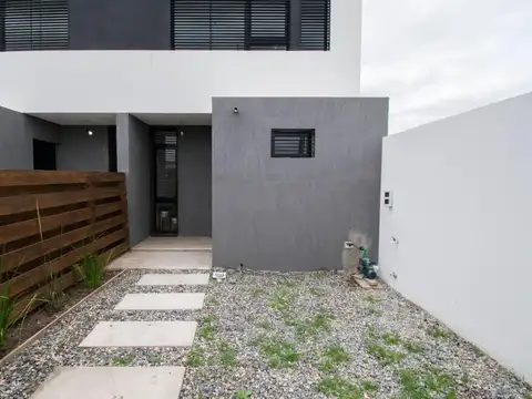 Casa en Venta en La Plata, USD 67.000