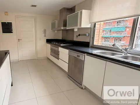 Departamento en Alquiler con 2 cocheras
