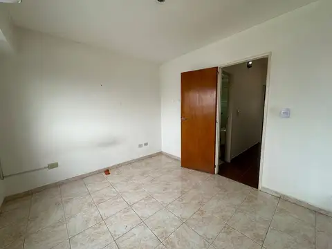 Departamento 3 amb. en ALQUILER c/balcón terraza y cochera