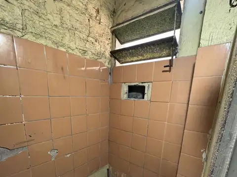 Local en Alquiler en Gregorio de Laferrere, $ 900.000