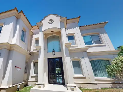 Casa en Venta en San Isidro Labrador 4 dormitorios, Villanueva 100