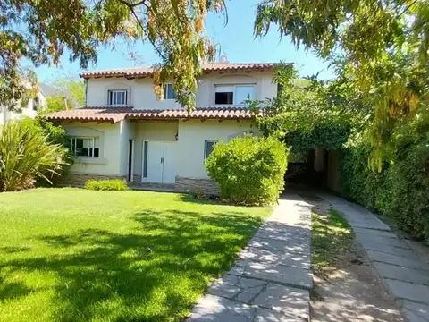 CASA EN VENTA – CLUB DE CAMPO MENDOZA