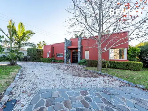 Venta casa Las Liebres 1 planta ,  pileta, km 38