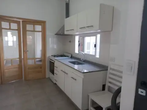 Depto Tipo Casa 4 ambientes con 2 baños