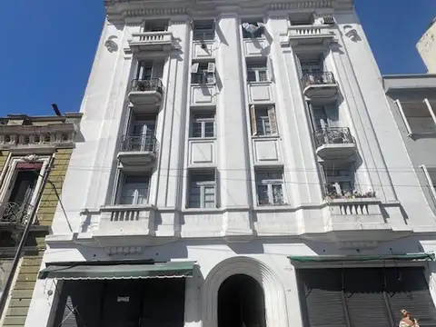 Local en Venta 70 años