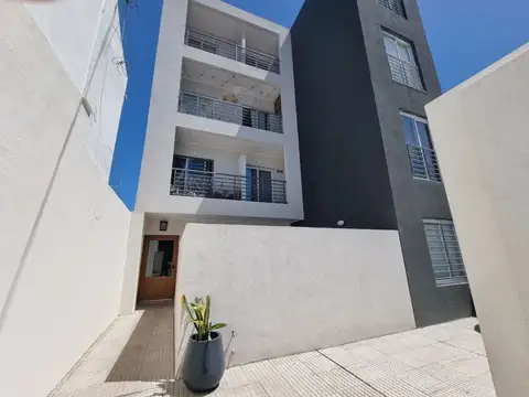 Departamento en Venta en Villa Luzuriaga, USD 48.000