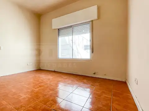 Depto Tipo Casa 3 ambientes con 2 baños