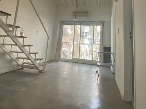 Depto Tipo Casa en Alquiler de 2 ambientes