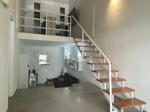 Depto Tipo Casa en Alquiler de 1 dormitorio