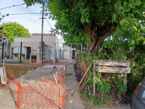 Casa en Venta en Villa Elvira, USD 80.000