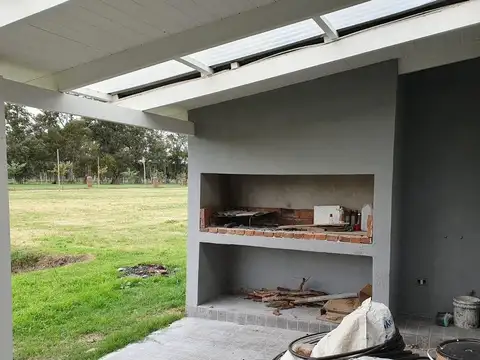 Casa en Venta en Carlos Spegazzini, USD 98.000