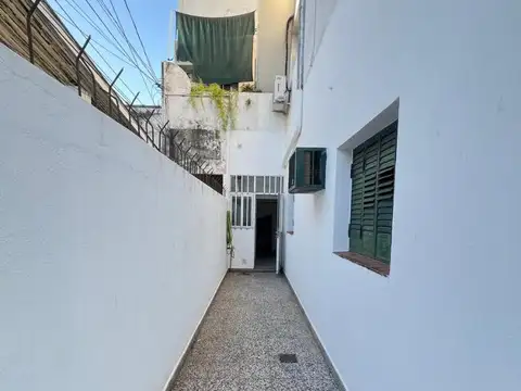 Depto Tipo Casa 3 ambientes con 2 baños