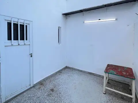 Depto Tipo Casa en Venta 50 años