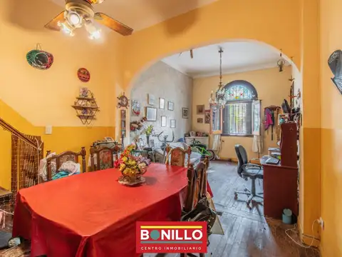 Casa en Venta con 1 cochera