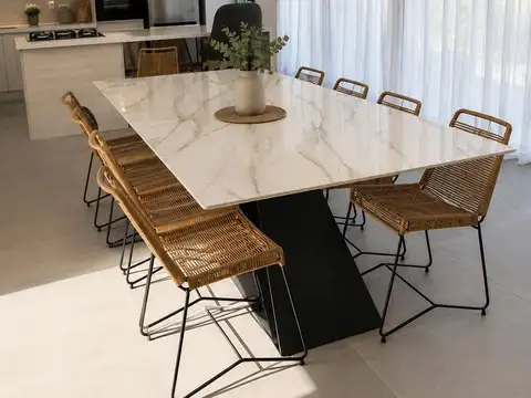 Casa 6 ambientes con 3 baños