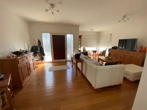 Casa en Venta en Lomas De Zamora, USD 690.000