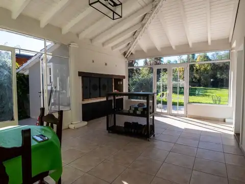 Casa en Venta con 1 cochera