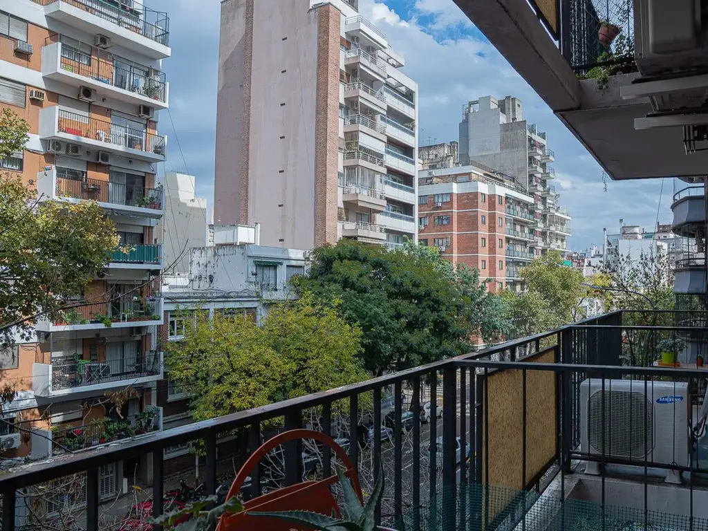 Avenida Juan Bautista Alberdi 500