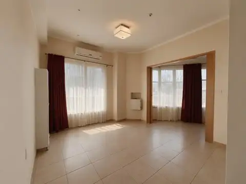 Gabriela Mistral 2808 , Piso 0