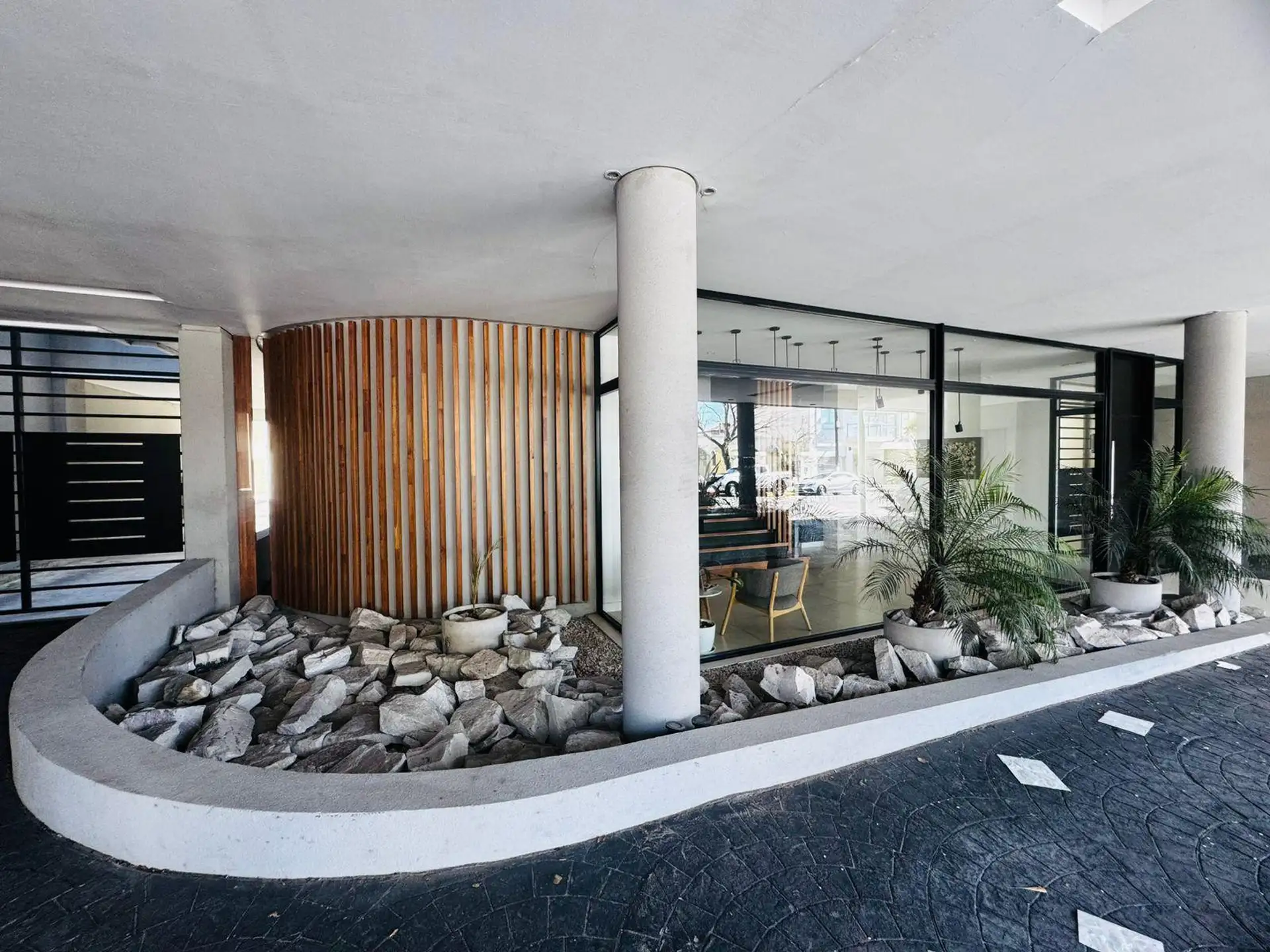 Departamento Corrientes 3300 de dos ambientes con terraza propia y cochera