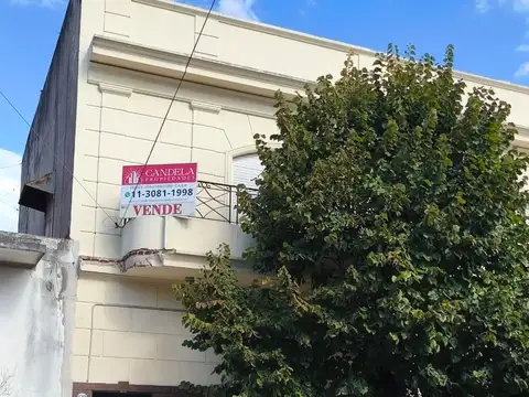 Galpón 300mts2 con Vivienda 4 ambientes en PA y Espacio Aéreo en Lugano.