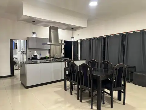 Casa 2 dorm con pileta