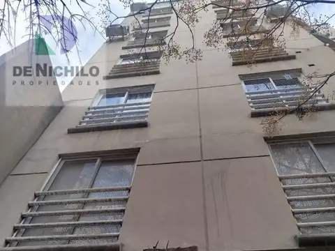 Alquiler monoambiente con balcón en Monserrat