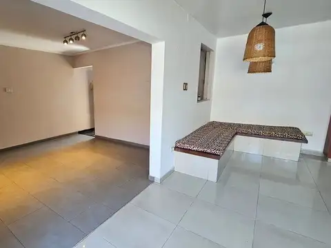 VENTA PH 4 AMB PILETA Y QUINCHO PARQUE AVELLANEDA
