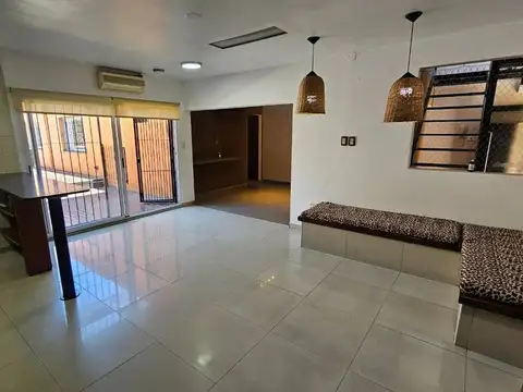 Depto Tipo Casa en Venta de 4 ambientes