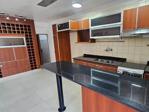 Depto Tipo Casa en Venta de 3 dormitorios