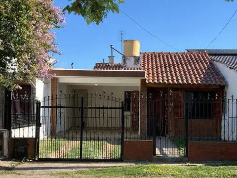 VENTA CASA EN MATIENZO, FRENTE A LA PLAZA
