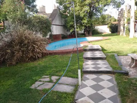 Casa en Venta en Gonzalez Catan, USD 250.000