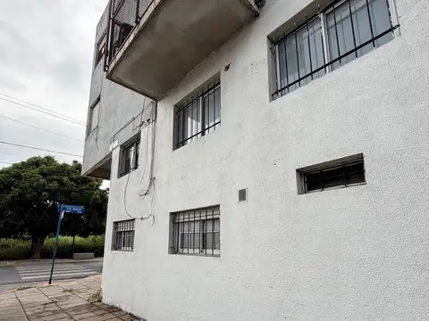 PTE. JUAN DOMINGO PERON 6100, Piso PB