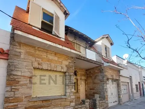 La Merced 400, Piso 0