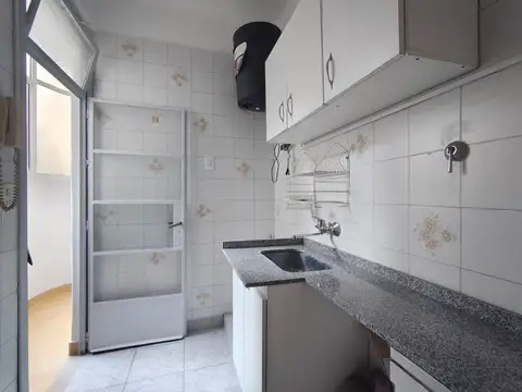 VENTA DEPARTAMENTO 2 AMB CON DEPENDENCIA