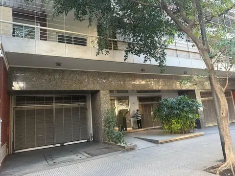 Hipolito Yrigoyen 3600, Piso 1