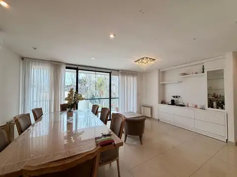 Departamento de 3 ambientes en venta con cochera en Haedo Chico