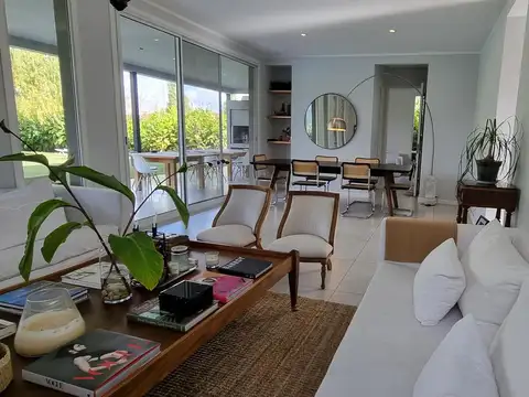 Casa en Venta de 4 dormitorios