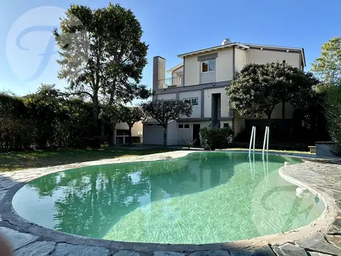 Venta de Casa en San Pedro - En la mejor ubicación de la Ciudad