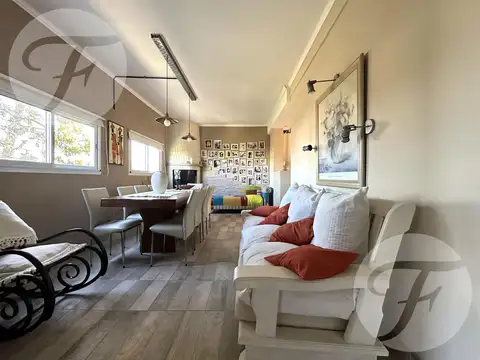 Casa en Venta al Este