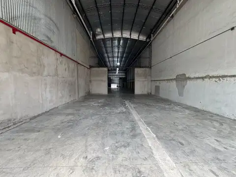 ALQUILER GALPON MORON - ZONA COMERCIAL