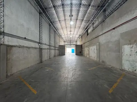 ALQUILER GALPON MORON - ZONA COMERCIAL